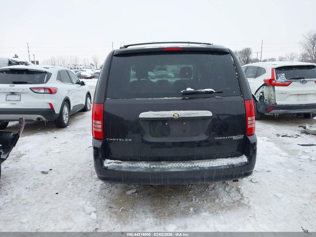 44219000 :رقم المزاد ، 2A4RR2D13AR357542 vin ، 2010 Chrysler Town & Country New Lx مزاد بيع