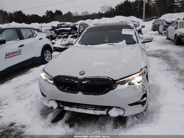 2022 Bmw 330i Xdrive მანქანა იყიდება აუქციონზე, vin: 3MW5R7J06N8C54664, აუქციონის ნომერი: 44219009