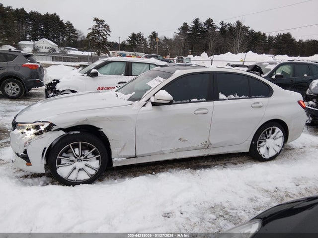 2022 Bmw 330i Xdrive მანქანა იყიდება აუქციონზე, vin: 3MW5R7J06N8C54664, აუქციონის ნომერი: 44219009
