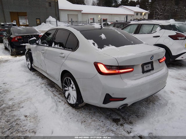 2022 Bmw 330i Xdrive მანქანა იყიდება აუქციონზე, vin: 3MW5R7J06N8C54664, აუქციონის ნომერი: 44219009