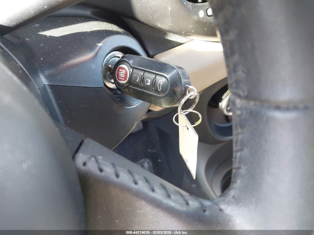 2015 FIAT 500L ZFBCFACH3FZ032211 Photo 10