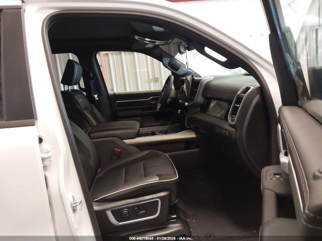 Продажа на аукционе авто 2025 Ram 1500 Laramie  4x4 5'7 Box, vin: 1C6SRFJP3SN775404, номер лота: 44219048
