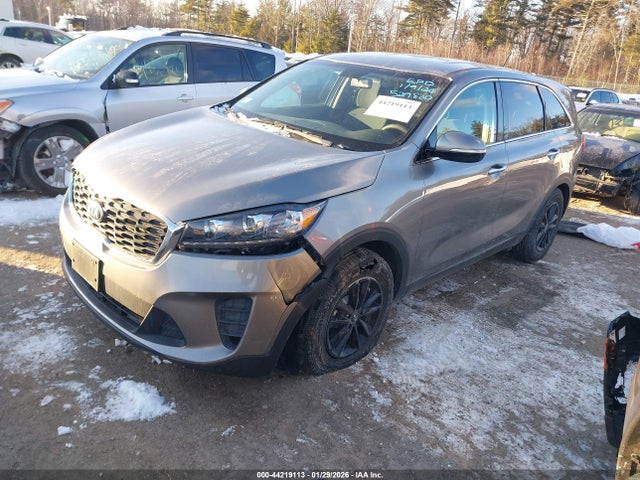 5XYPGDA38KG529820 KIA Sorento 2.4l Lx