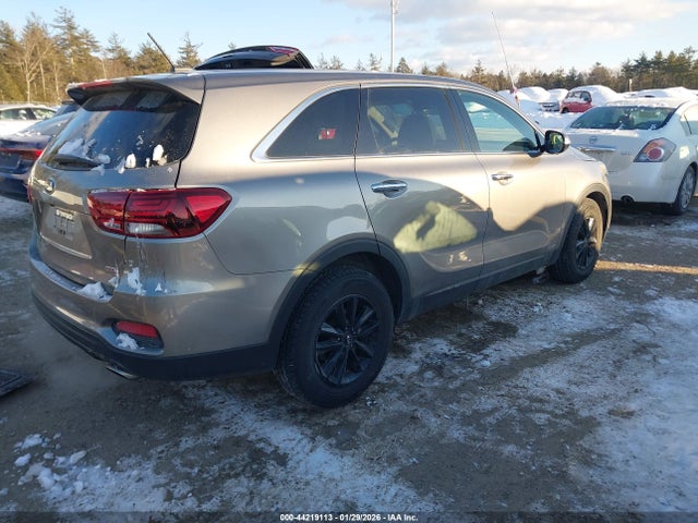 5XYPGDA38KG529820 KIA Sorento 2.4l Lx