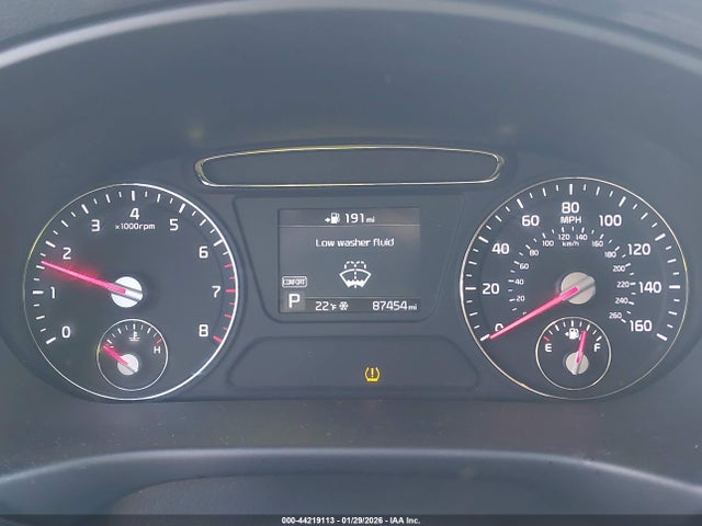 5XYPGDA38KG529820 KIA Sorento 2.4l Lx