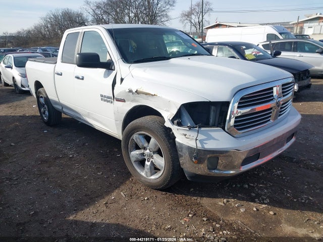 2015 RAM 1500 1C6RR6GT0FS754570