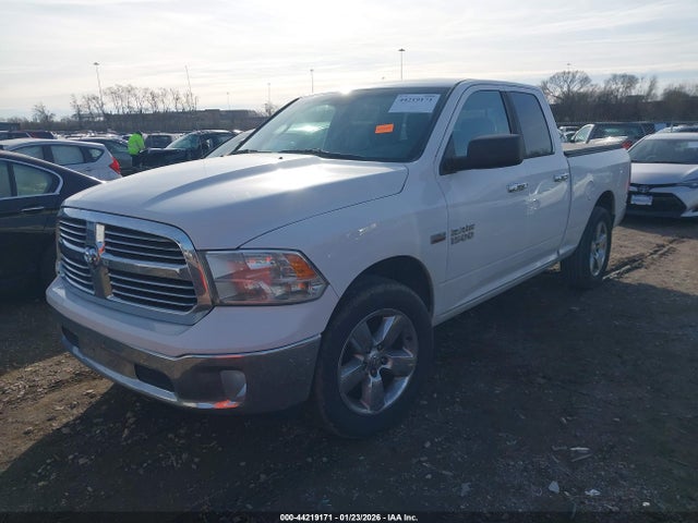 2015 RAM 1500 1C6RR6GT0FS754570 Photo 1