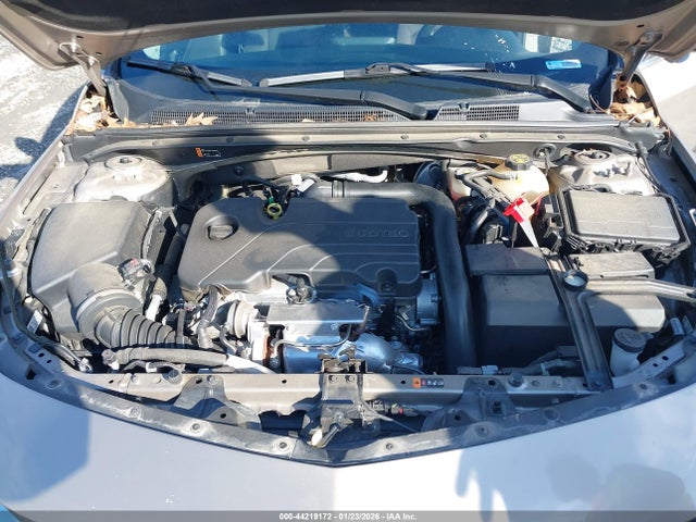 1G1ZD5ST5NF161585 Chevrolet Malibu Fwd Lt
