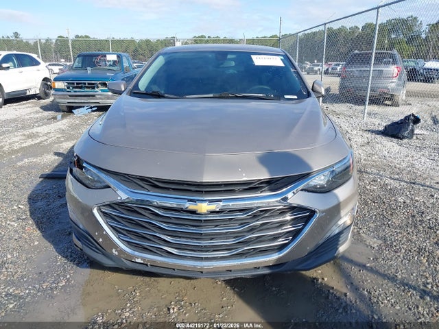 1G1ZD5ST5NF161585 Chevrolet Malibu Fwd Lt