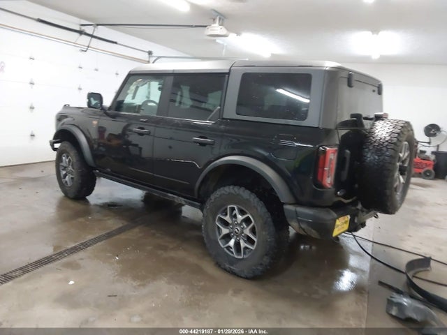 2023 FORD BRONCO 1FMEE5DH4PLA89712 Photo 2