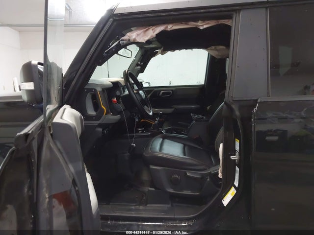 2023 FORD BRONCO 1FMEE5DH4PLA89712 Photo 4