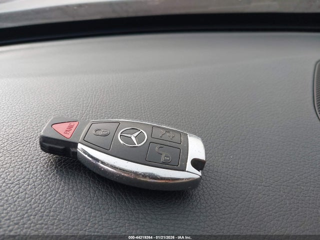Продажа на аукционе авто 2016 Mercedes-benz C 300, vin: 55SWF4JB1GU124126, номер лота: 44219264