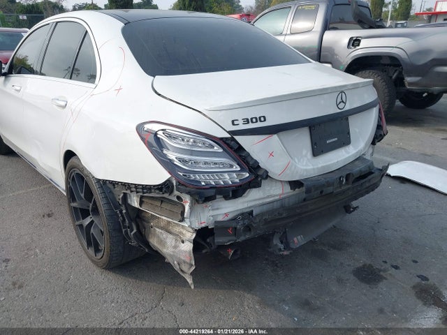 Продажа на аукционе авто 2016 Mercedes-benz C 300, vin: 55SWF4JB1GU124126, номер лота: 44219264