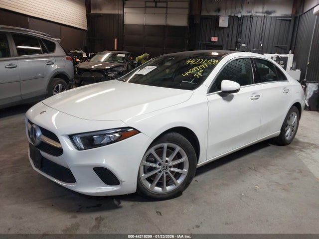 2019 Mercedes-benz A 220 4matic მანქანა იყიდება აუქციონზე, vin: WDD3G4FB6KW023684, აუქციონის ნომერი: 44219299