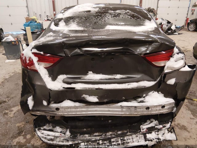 Продажа на аукционе авто 2016 Chrysler 200 Limited, vin: 1C3CCCAB1GN111678, номер лота: 44219321