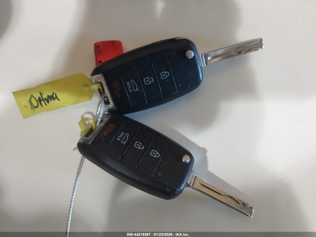 5XXGM4A70FG411122 KIA Optima Lx