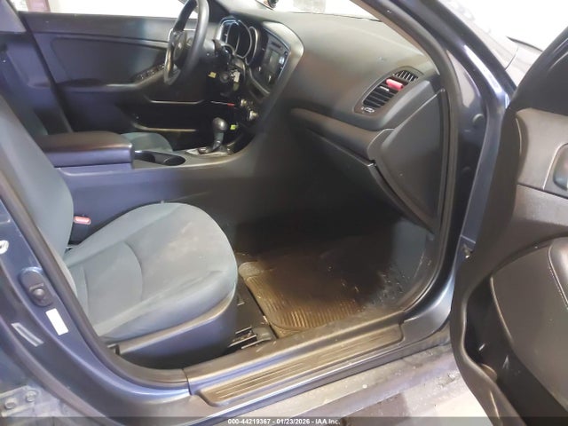 5XXGM4A70FG411122 KIA Optima Lx