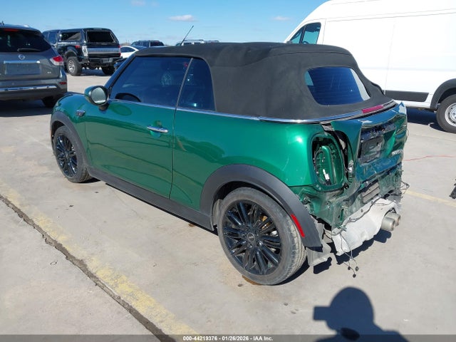 2024 MINI CONVERTIBLE WMW43DL02R3R34441 Photo 2