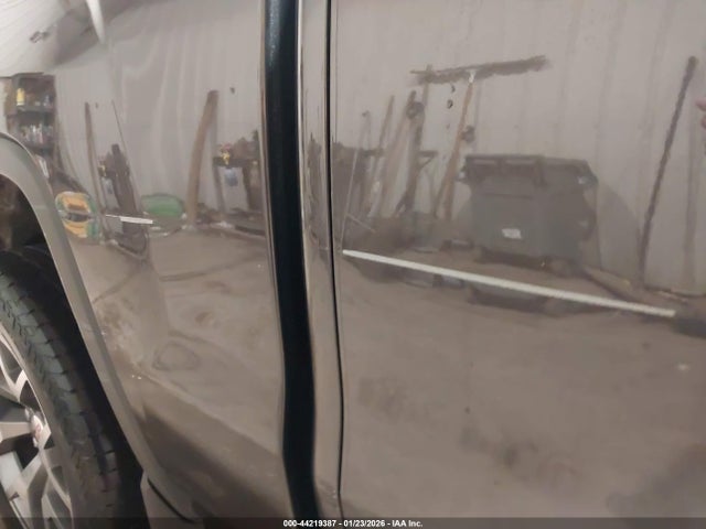 44219387 :رقم المزاد ، 3GTU2VEC8FG176066 vin ، 2015 Gmc Sierra 1500 Slt مزاد بيع