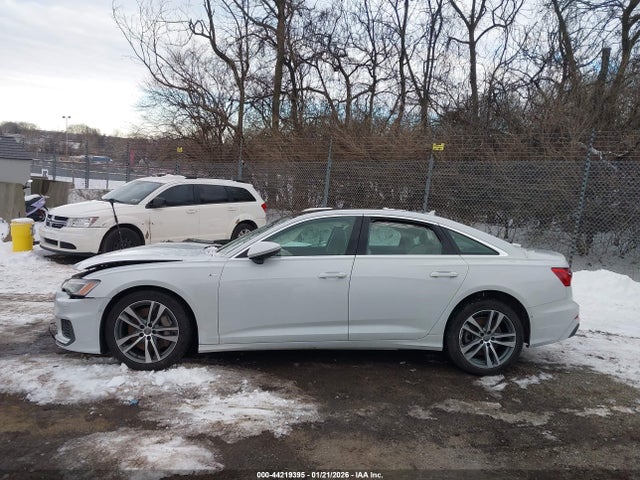 Продажа на аукционе авто 2019 Audi A6 55 Premium, vin: WAUL2AF26KN102122, номер лота: 44219395