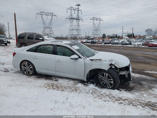 Продажа на аукционе авто 2019 Audi A6 55 Premium, vin: WAUL2AF26KN102122, номер лота: 44219395