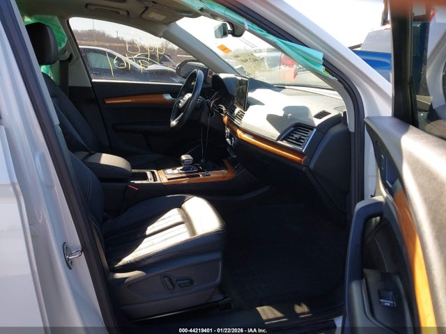 44219401 :رقم المزاد ، WA1AAAFY7M2052119 vin ، 2021 Audi Q5 Premium 45 Tfsi Quattro S Tronic مزاد بيع