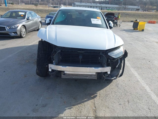 44219401 :رقم المزاد ، WA1AAAFY7M2052119 vin ، 2021 Audi Q5 Premium 45 Tfsi Quattro S Tronic مزاد بيع