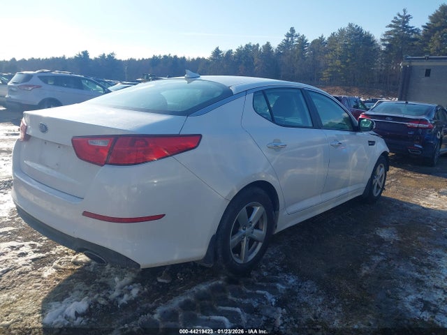 5XXGM4A79FG391789 KIA Optima Lx