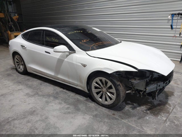 Tesla Model S 60d/70d/75d/85d/90d 2016 5YJSA1E29GF143191 zdjęcie główne