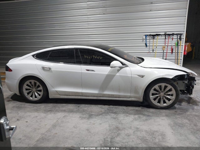 Tesla Model S 60d/70d/75d/85d/90d 2016 5YJSA1E29GF143191 Image 13