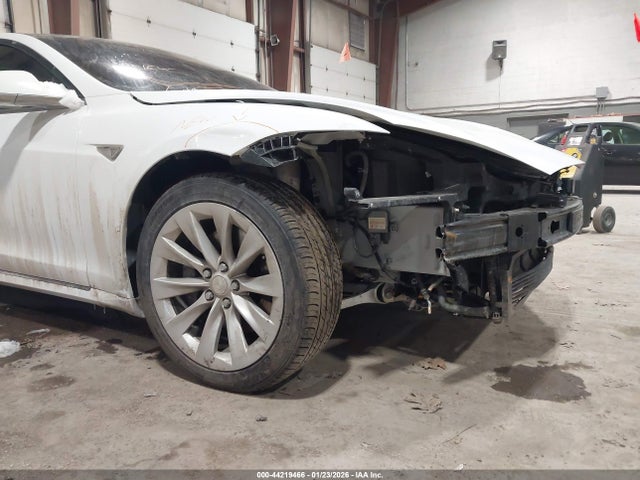 Tesla Model S 60d/70d/75d/85d/90d 2016 5YJSA1E29GF143191 Image 6