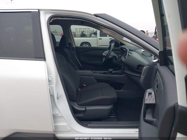 2025 Nissan Rogue S Fwd მანქანა იყიდება აუქციონზე, vin: 5N1BT3AA0SC851950, აუქციონის ნომერი: 44219571