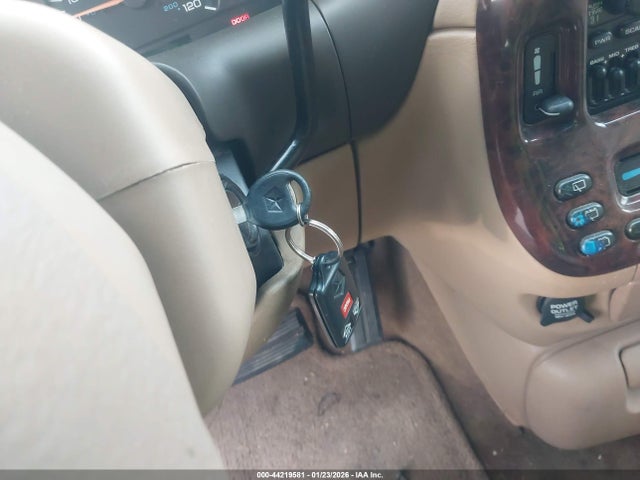 1998 CHRYSLER TOWN & COUNTRY 1C4GP64L5WB576164 Photo 10