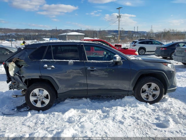 44219590 :رقم المزاد ، 2T3W1RFV9MW178313 vin ، 2021 Toyota Rav4 Xle مزاد بيع