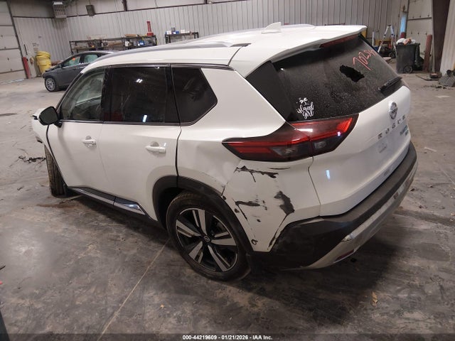 2021 NISSAN ROGUE JN8BT3DDXMW475130 Photo 2