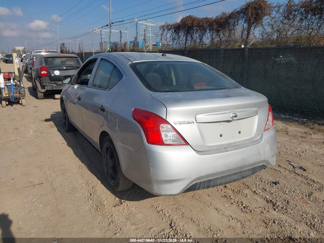 Nissan Versa 1.6 S 2015 3N1CN7AP5FL805851 Image 3