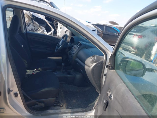 Nissan Versa 1.6 S 2015 3N1CN7AP5FL805851 Image 5