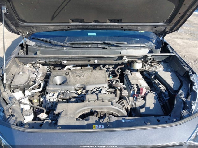 2T3A1RFV9MW227083 Toyota Rav4 Xle Premium