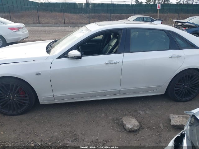 44219654 :رقم المزاد ، 1G6KN5R66KU130989 vin ، 2019 Cadillac Ct6 Sport مزاد بيع