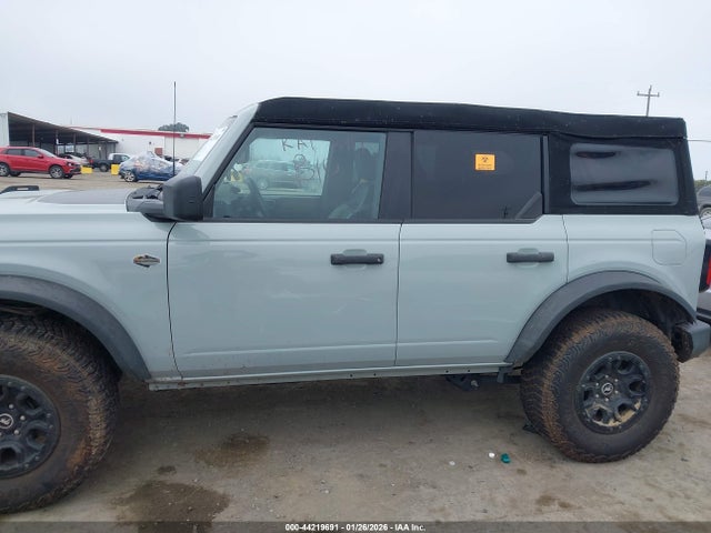 Ford Bronco Wildtrak 2023 1FMEE5DP8PLC10314 Image 14