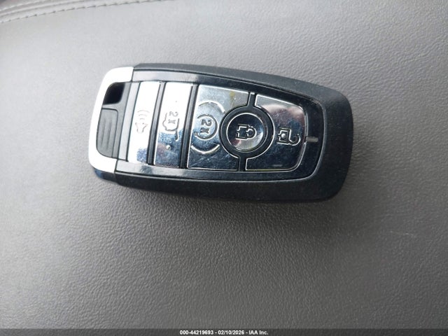 2023 LINCOLN NAUTILUS 2LMPJ8KP6PBL08366 Photo 10