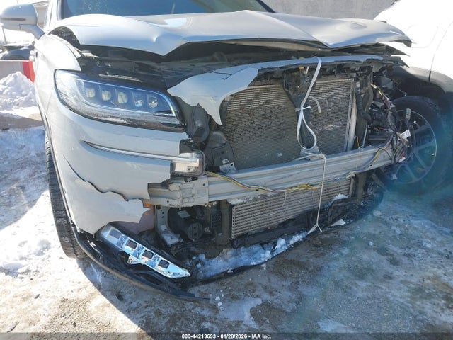 2023 LINCOLN NAUTILUS 2LMPJ8KP6PBL08366 Photo 5