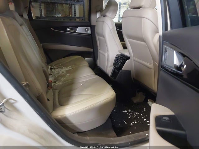 2023 LINCOLN NAUTILUS 2LMPJ8KP6PBL08366 Photo 7