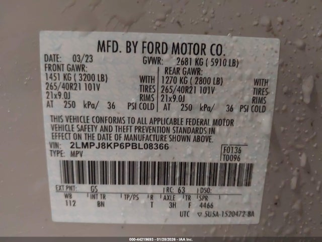 2023 LINCOLN NAUTILUS 2LMPJ8KP6PBL08366 Photo 8