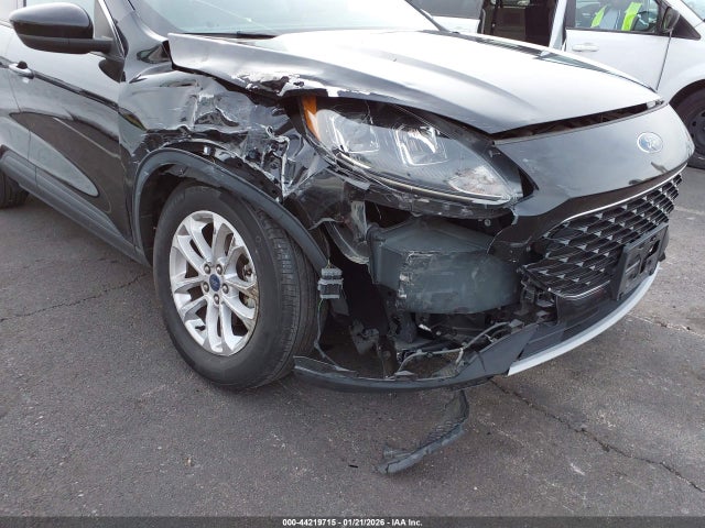 1FMCU0G6XLUC27491 Ford ESCAPE SE