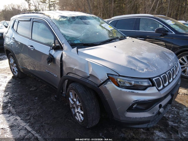 2022 Jeep Compass Latitude Lux 4x4 მანქანა იყიდება აუქციონზე, vin: 3C4NJDFB0NT158321, აუქციონის ნომერი: 44219732