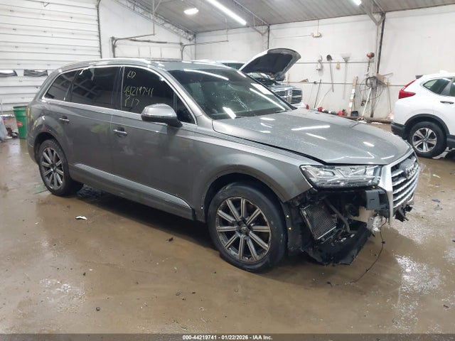 2017 AUDI Q7 WA1LAAF78HD051393 Photo 0