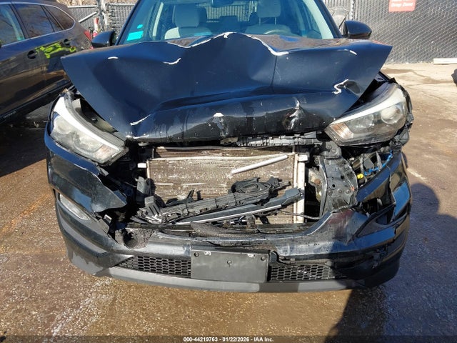44219763 :رقم المزاد ، KM8J33A46HU354832 vin ، 2017 Hyundai Tucson Se مزاد بيع