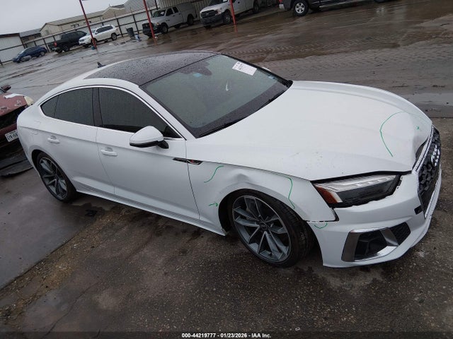 Продаж на аукціоні авто 2021 Audi A5 Sportback Premium Plus 45 Tfsi Quattro S Tronic, vin: WAUFACF53MA043935, номер лоту: 44219777