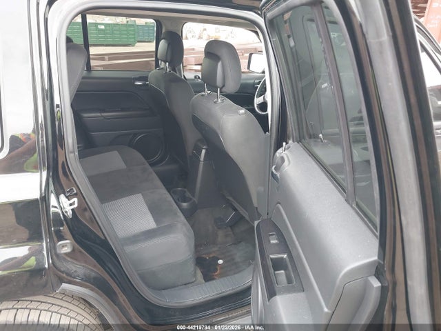 Jeep Patriot Latitude 2016 1C4NJPFB4GD787221 Image 8